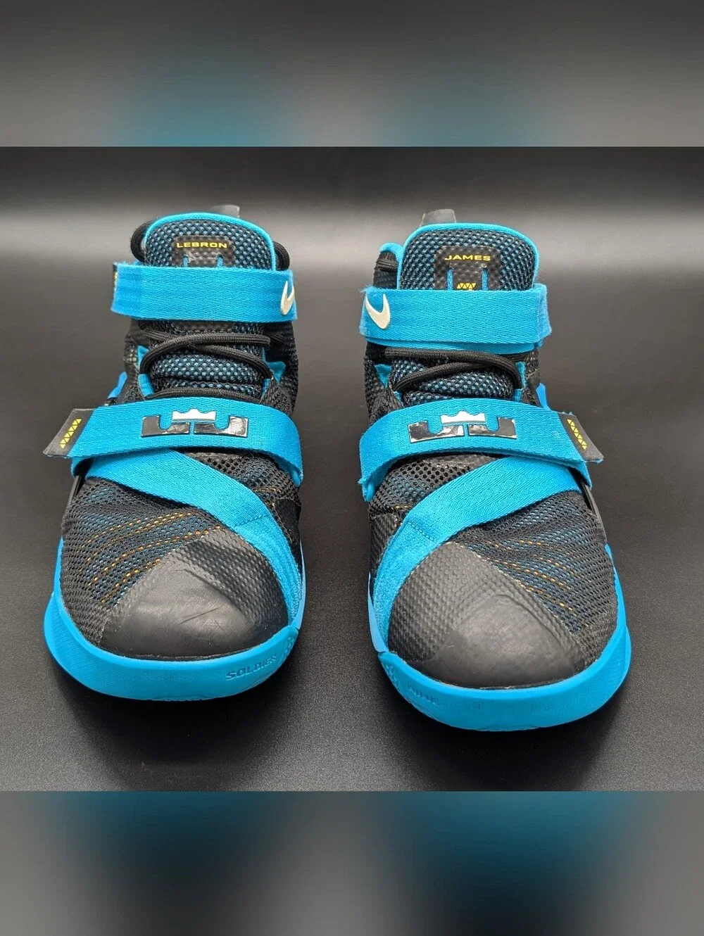 Nike LeBron Soldier 9 IX Basketball Sneakers